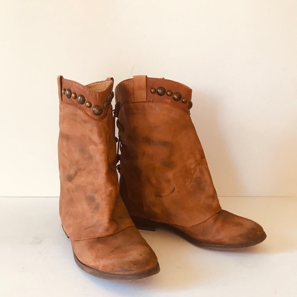 Free people Wayland distressed boots Sz 38/7.5M - Picture 4 of 4